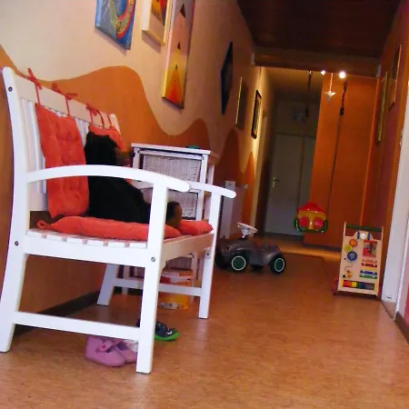 Kinderfreundliches Gartenzimmer Frühstückspension Nieheim